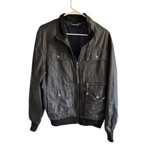 black Vurt bomber jacket with four front pockets and a full zipper Size Large